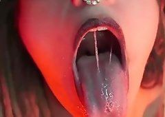 Large tongue with messy spit