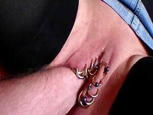 Outlaw reccomend fist fucking heavily pierced gaping