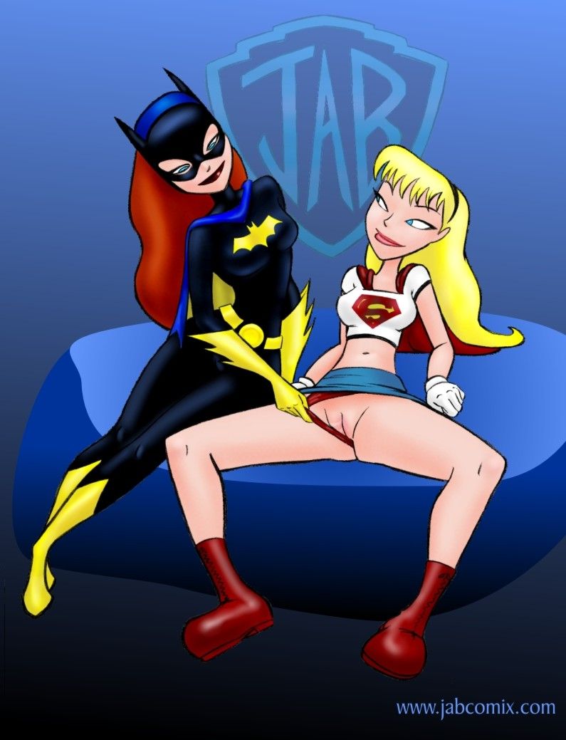 Lesbian batgirl supergirl