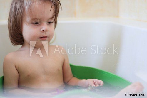 Pictures of nude women bathing little boys
