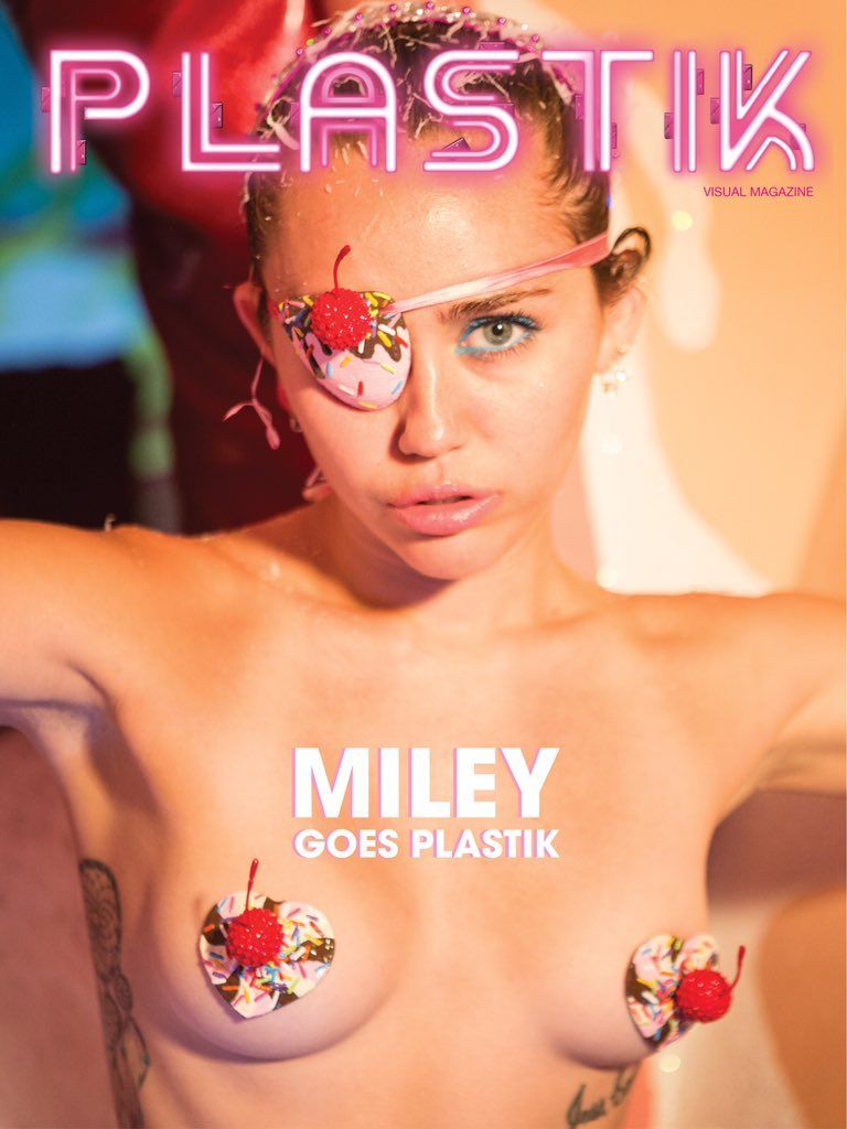 Road G. reccomend Miley Cirus In Bikini Pron Pictures 2018