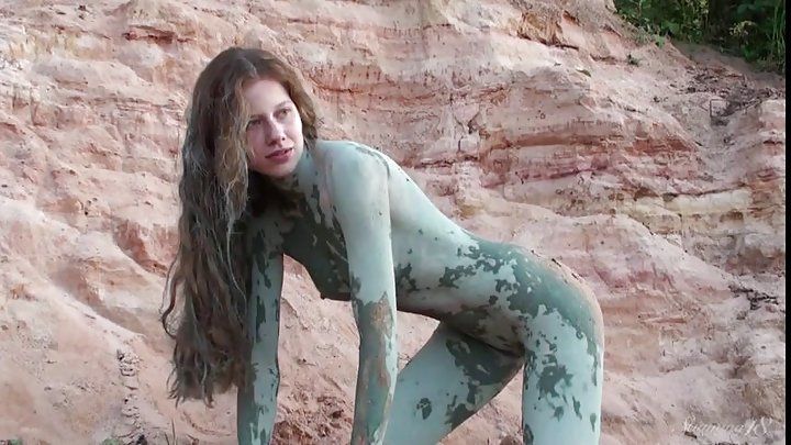 VP reccomend Videos and galleries of girls naked in mud