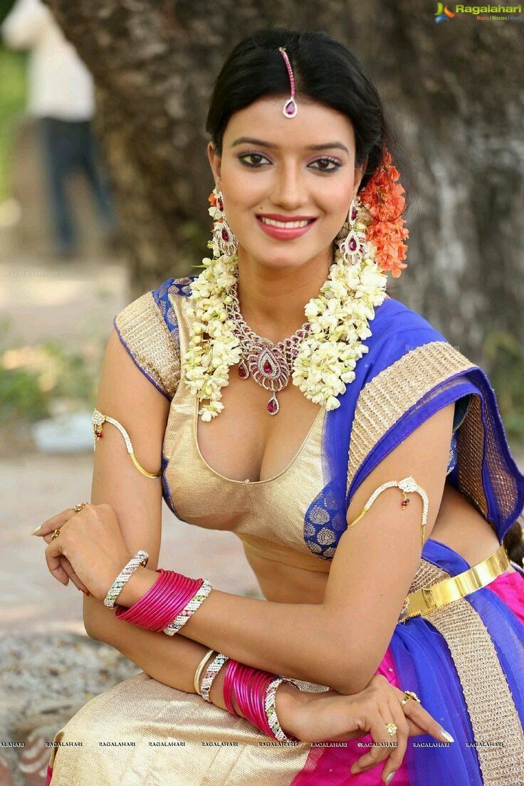 Indian actresses boob