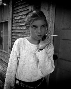 Swordtail reccomend Xxx smoking young girls photos