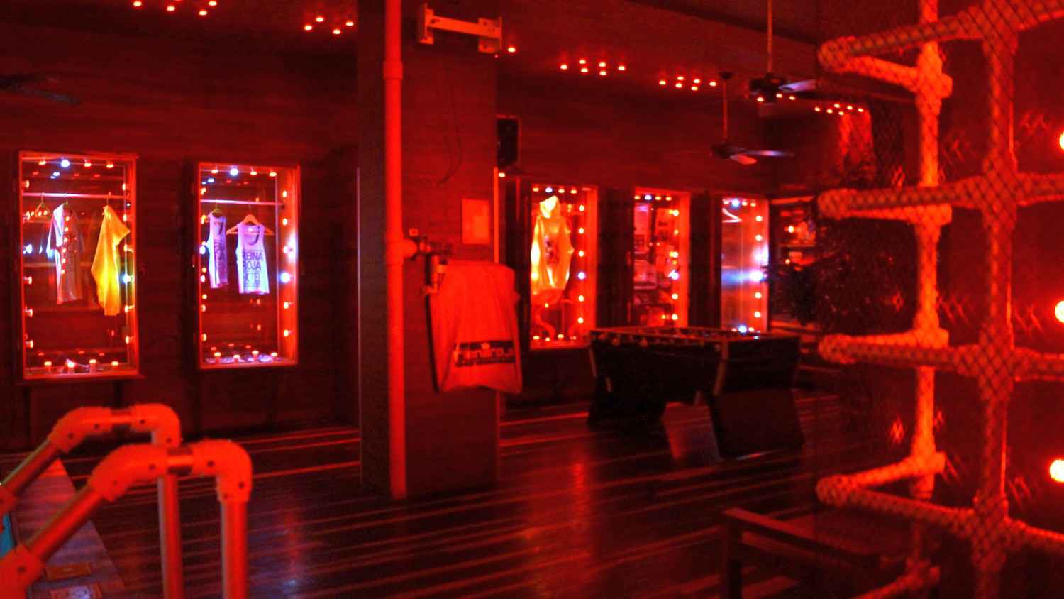 Swinger sex lounges clubs cancun mexico