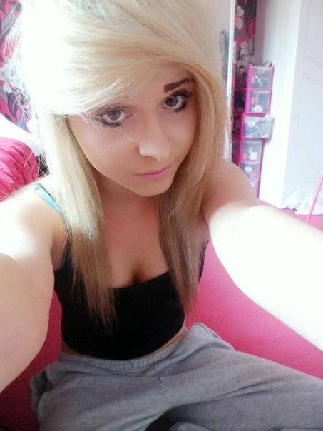 Hot young girls of uk pic