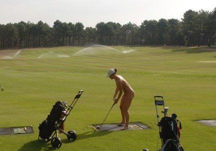 Minty reccomend Nudity on golf course