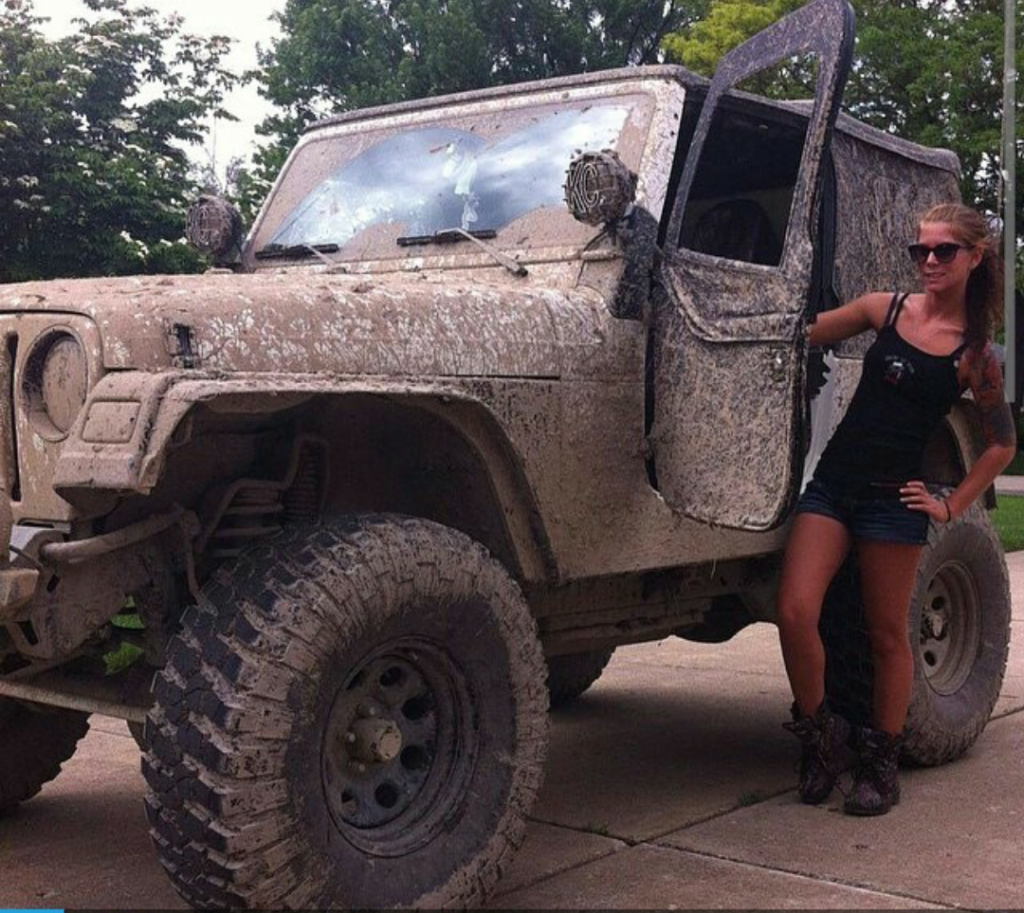 Photos of girls in jeeps