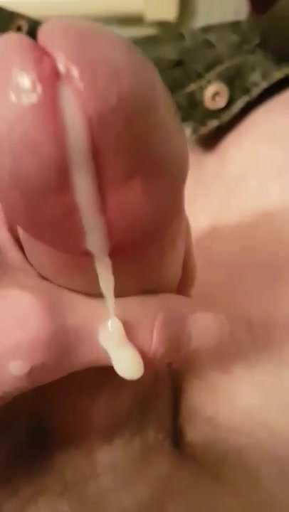 Enorme giclees sperme