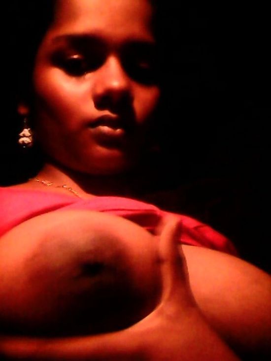Mallu aunty nude boob